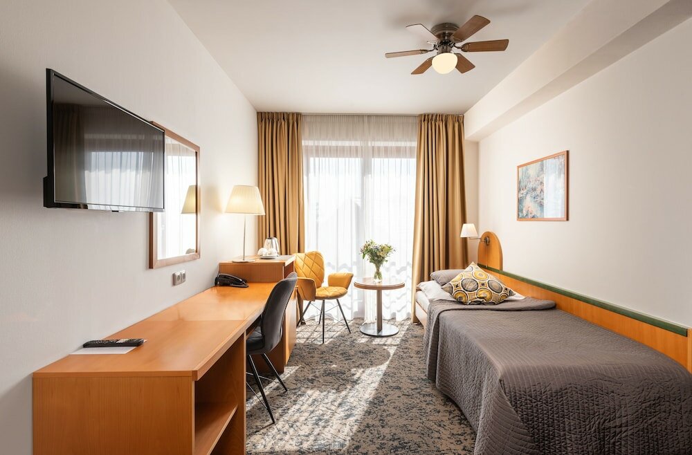 Фото Hotel Troja