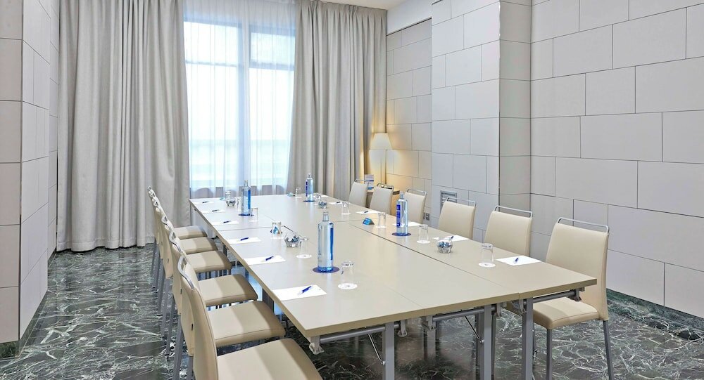 Фото Nh Ciudad de Zaragoza