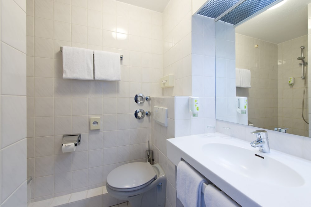 Фото Отель Coffee Fellows Frankfurt-Airport