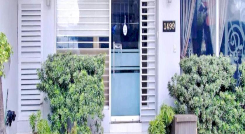 Фото Townhouse Oak Avitel Hotel