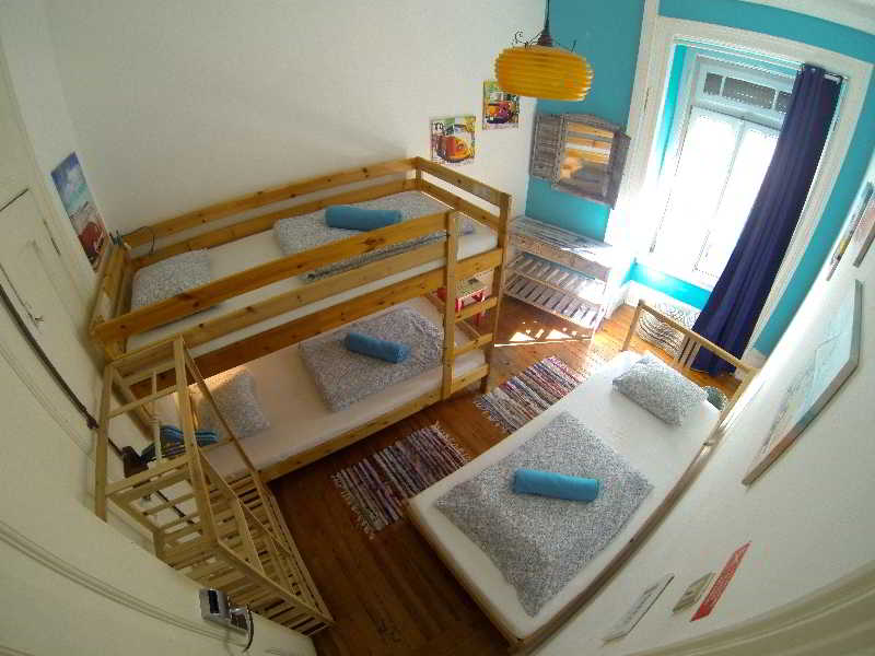 Фото Lisbon Chillout Hostel
