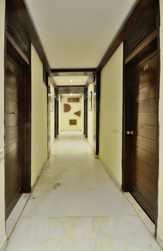 Фото Hotel The Raj, New Delhi