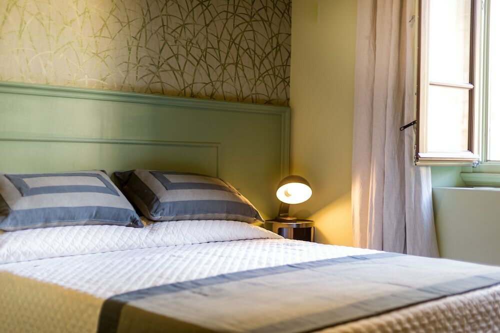 Фото Arnobio Florence Suites