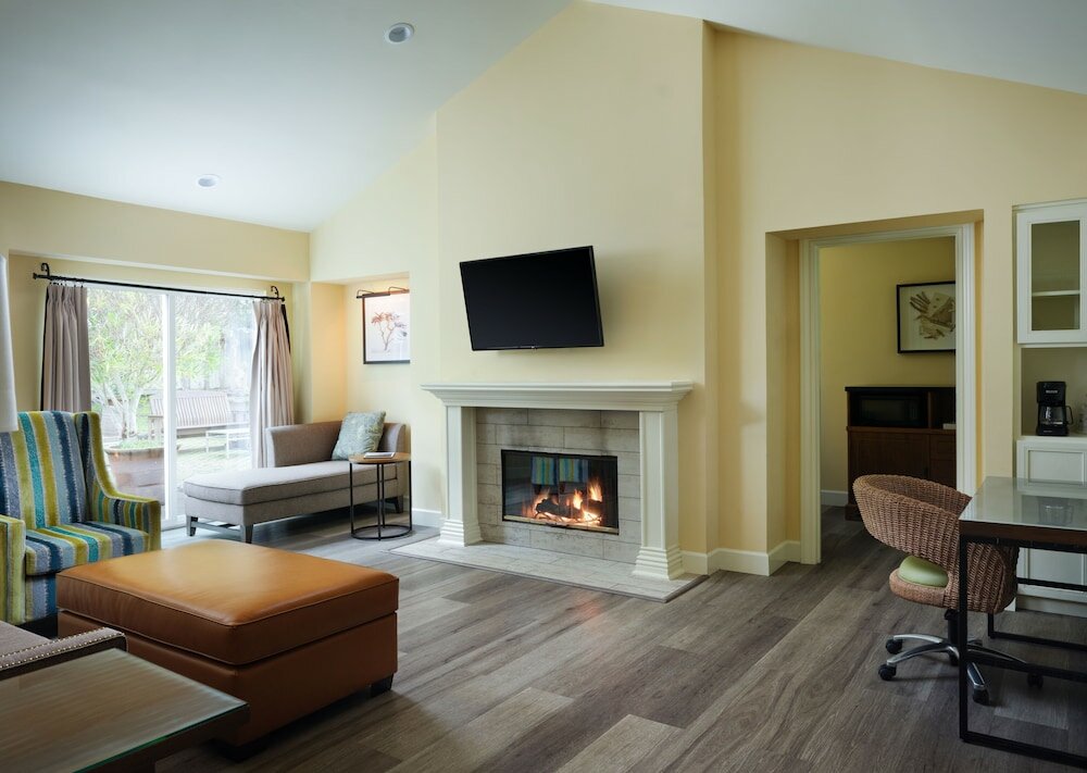 Фото Lighthouse Lodge And Cottages