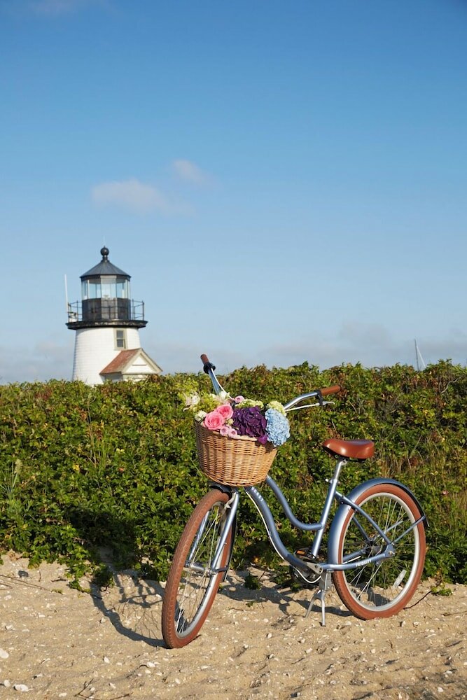 Фото Jared Coffin House