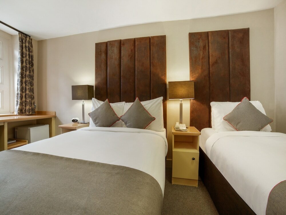 Фото Oyo Flagship Brentwood