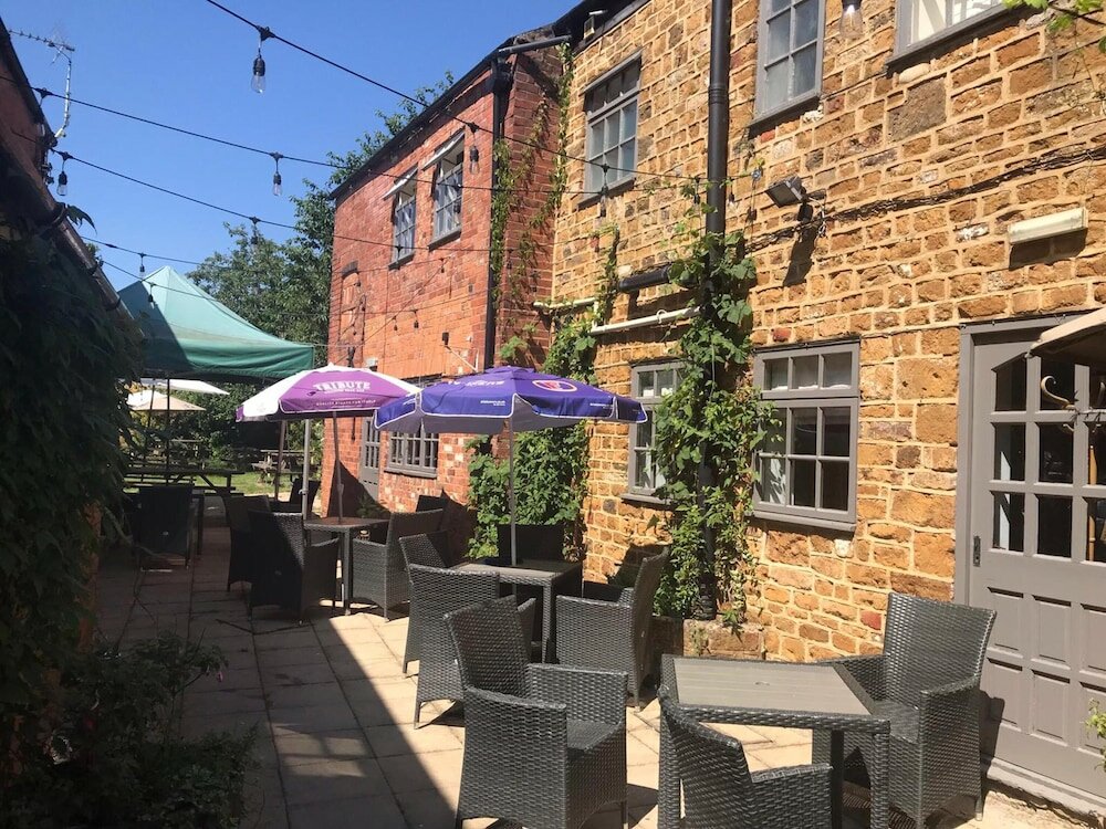 Фото Oyo Unicorn Inn