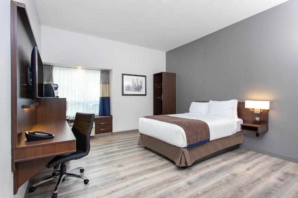 Фото Microtel Inn & Suites by Wyndham Portage La Prairie