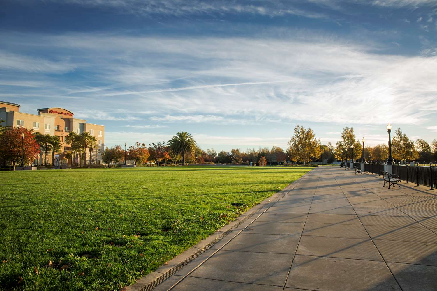 Фото Hampton Inn & Suites Suisun City Waterfront