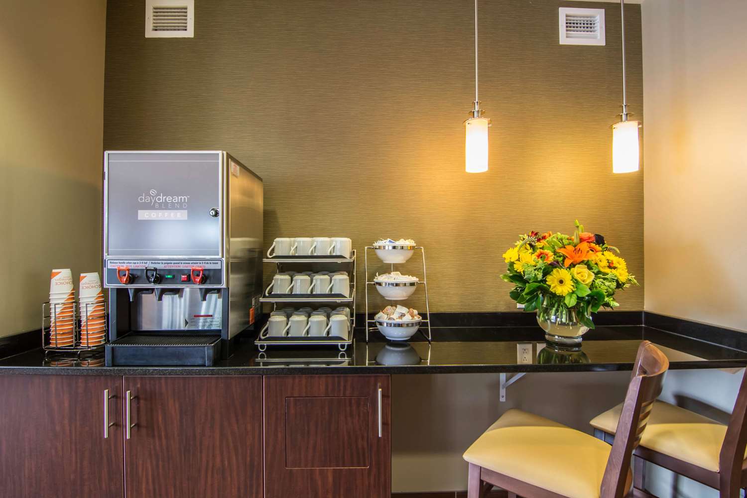 Фото Sleep Inn Regina East