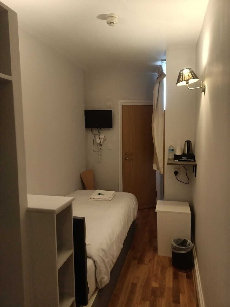 Фото Coronation Hotel