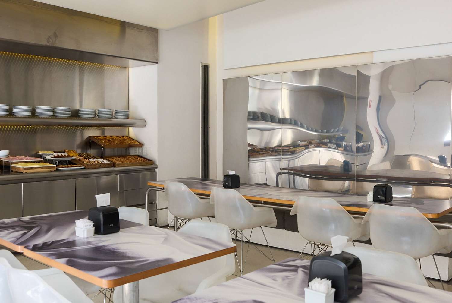 Фото Dazzler by Wyndham Buenos Aires Recoleta