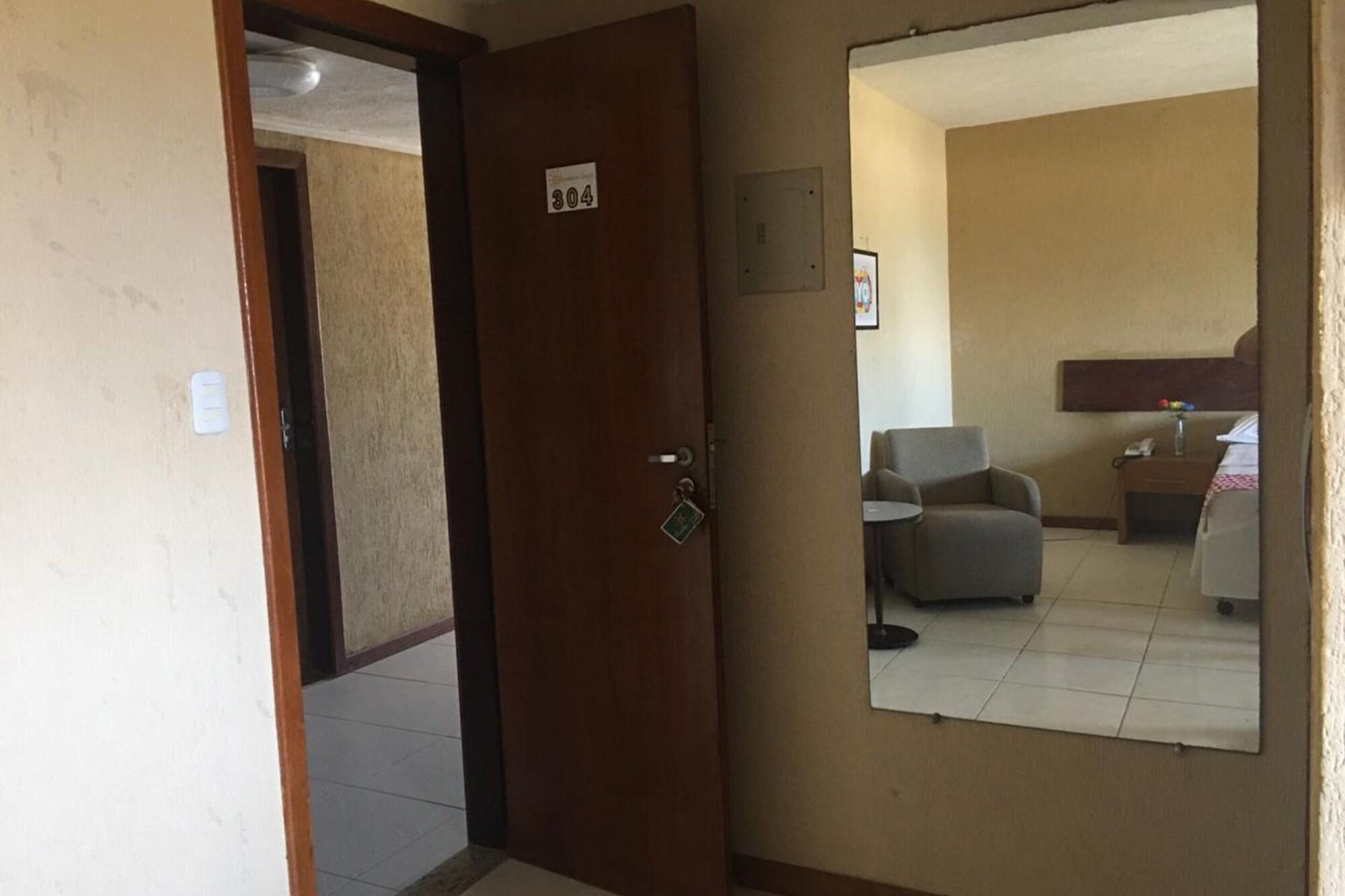 Фото Oyo Hotel Arembepe Beach Hotel, Camaçari