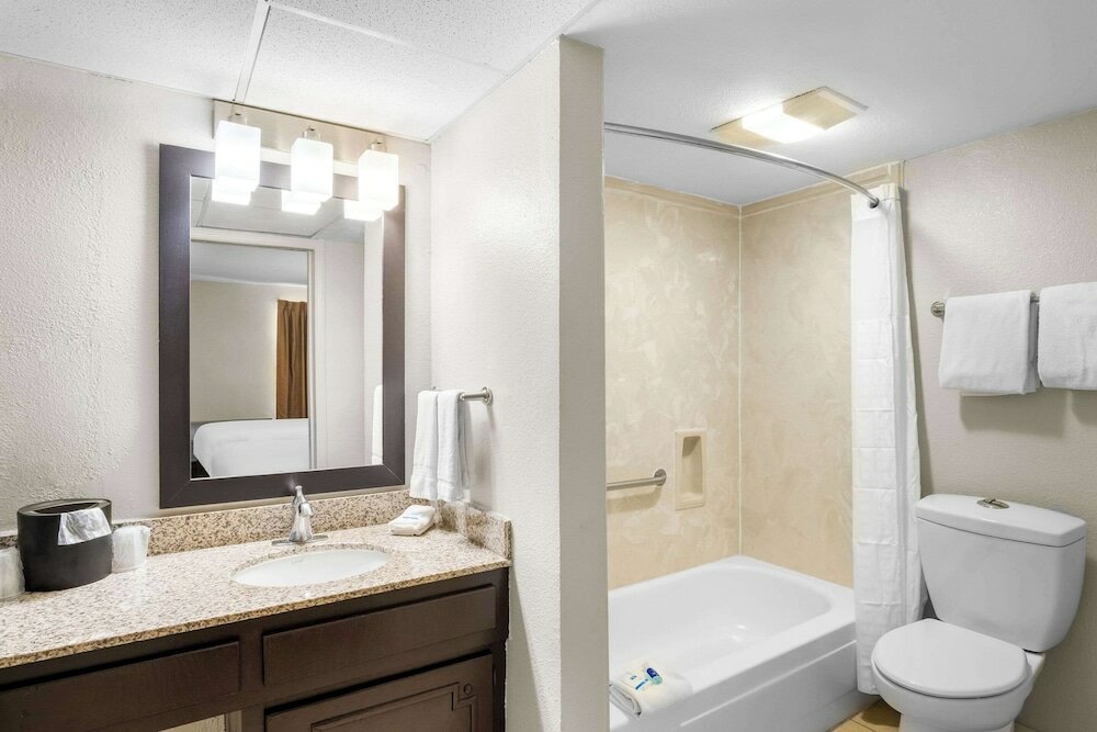 Фото Red Roof Inn Waco