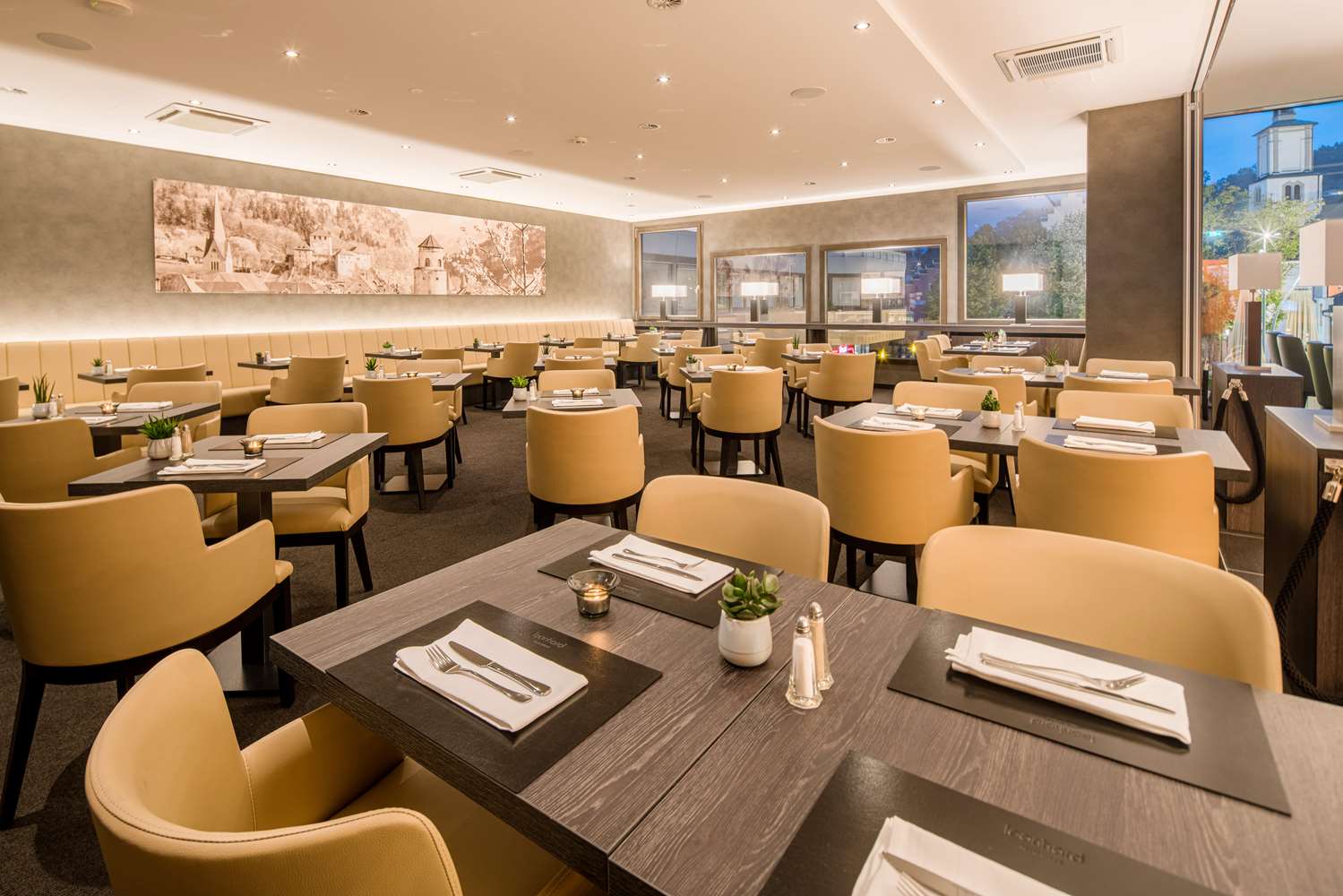 Фото Best Western Premier Central Leonhard