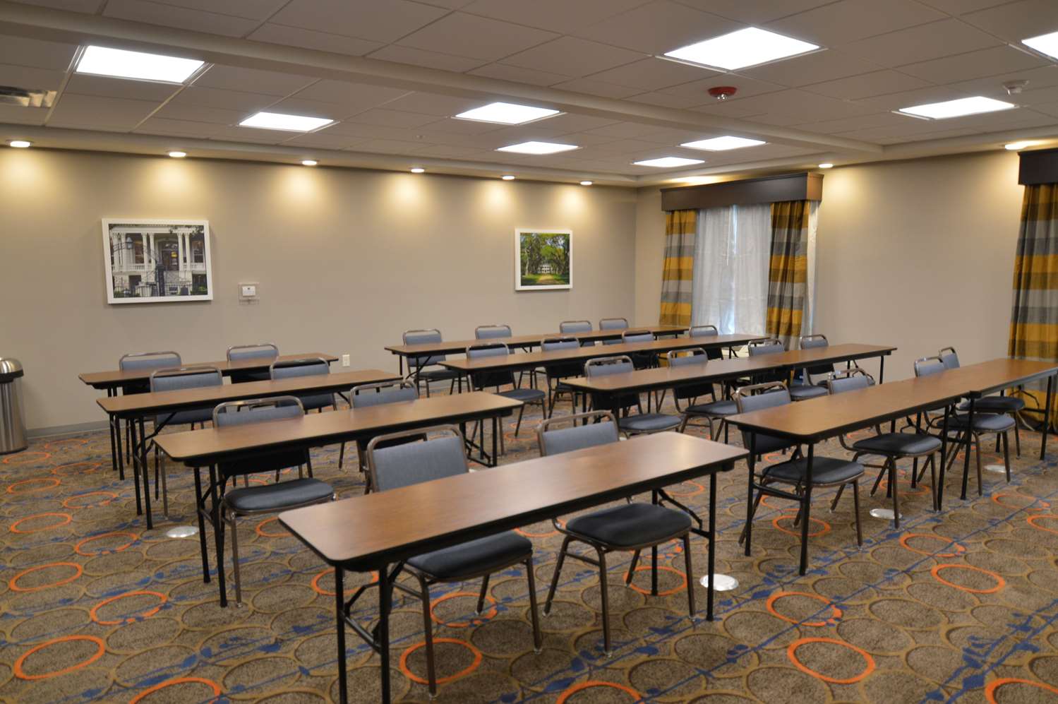 Фото Best Western False River Hotel