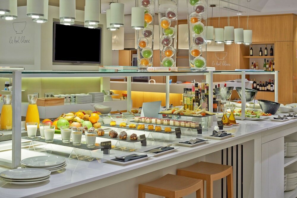 Фото Nh Collection Villa de Bilbao