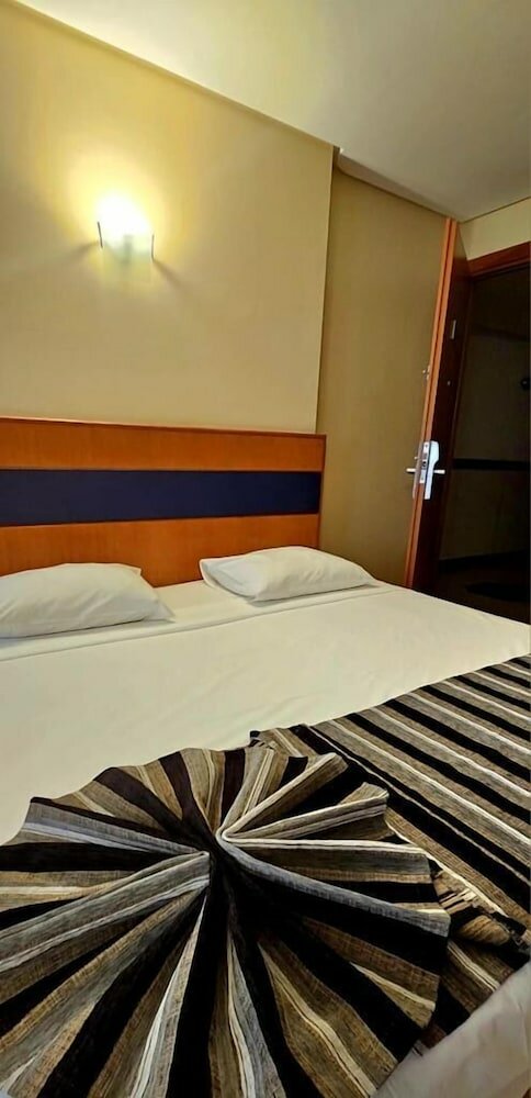 Фото Costa Do Mar Hotel