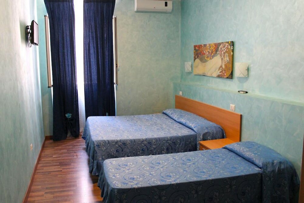 Фото Hotel Tokyo