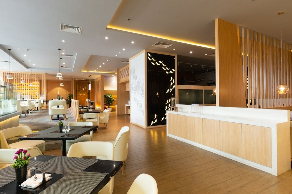 Фото Victoria Hotel Guangzhou