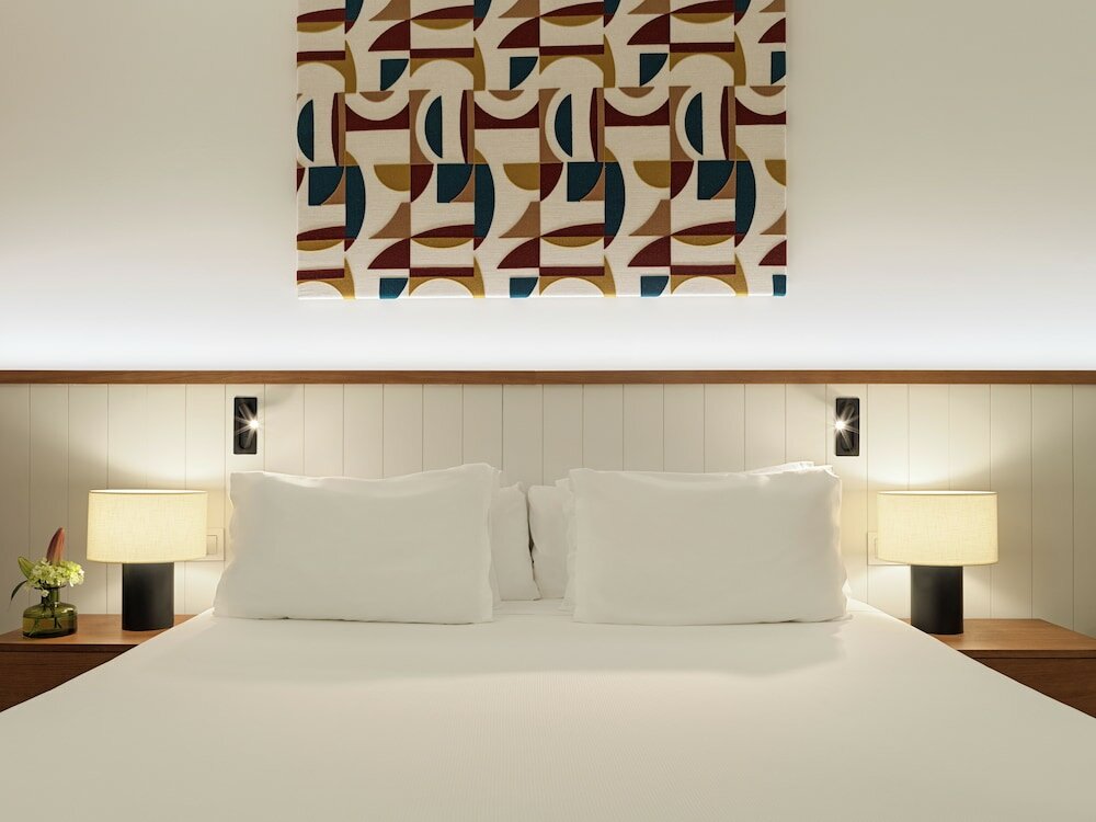 Фото H10 Urquinaona Plaza