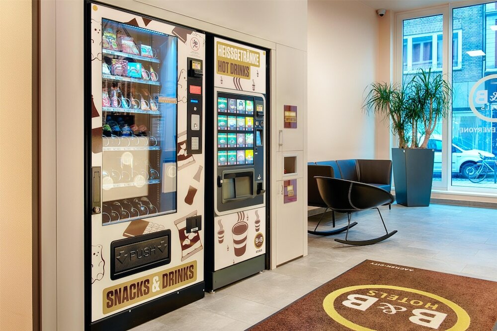 Фото B&b Hotel Aachen-City