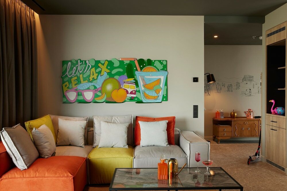 Фото Moxy Athens City