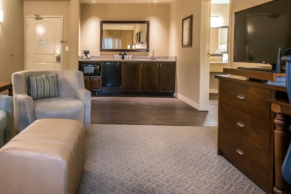 Фото Courtyard by Marriott Charleston Mount Pleasant