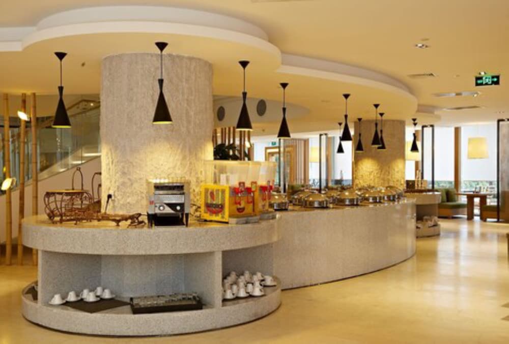 Фото Airland Hotel