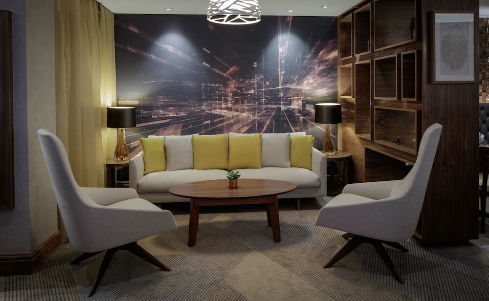 Фото Hilton Cambridge City Centre