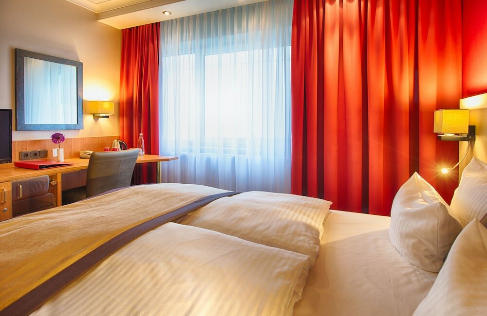 Фото Leonardo Hotel Heidelberg