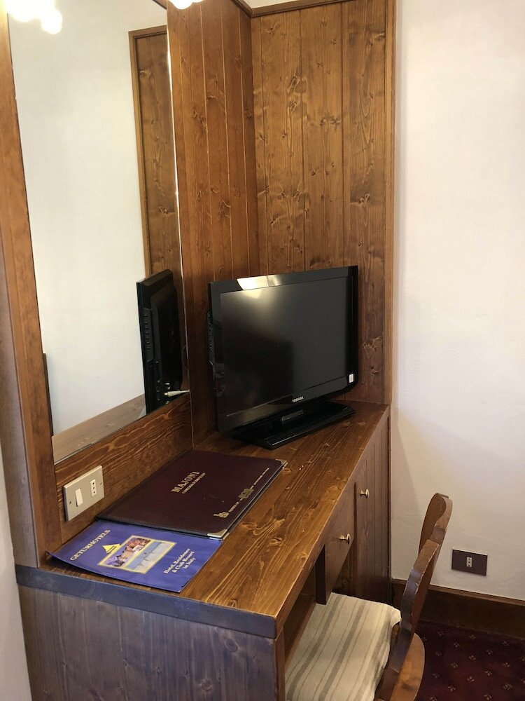 Фото Hotel Majoni