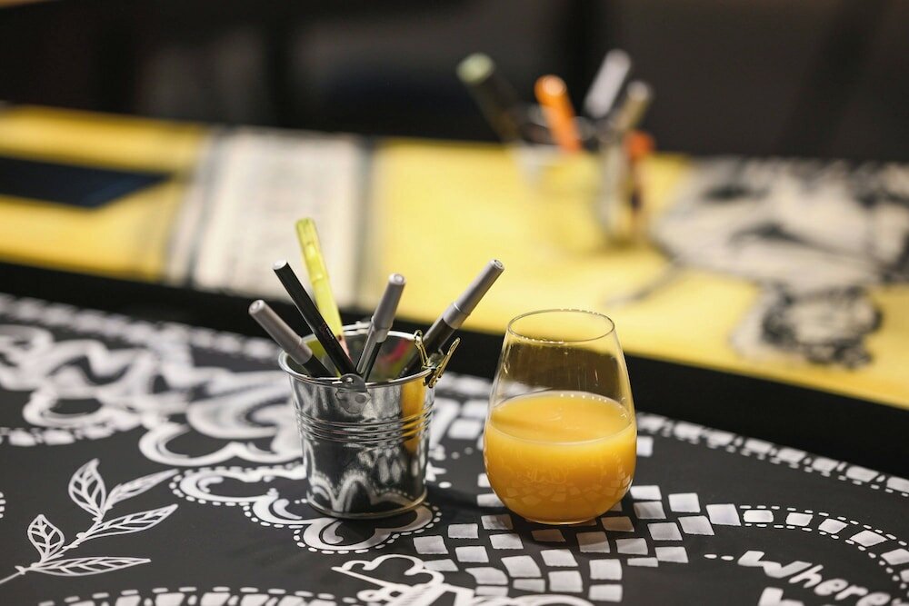 Фото Moxy Dresden Neustadt