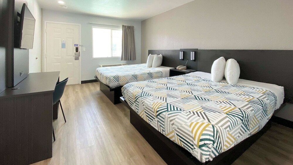 Фото Motel 6 Costa Mesa Ca