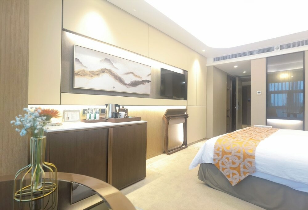 Фото Pine City Hotel