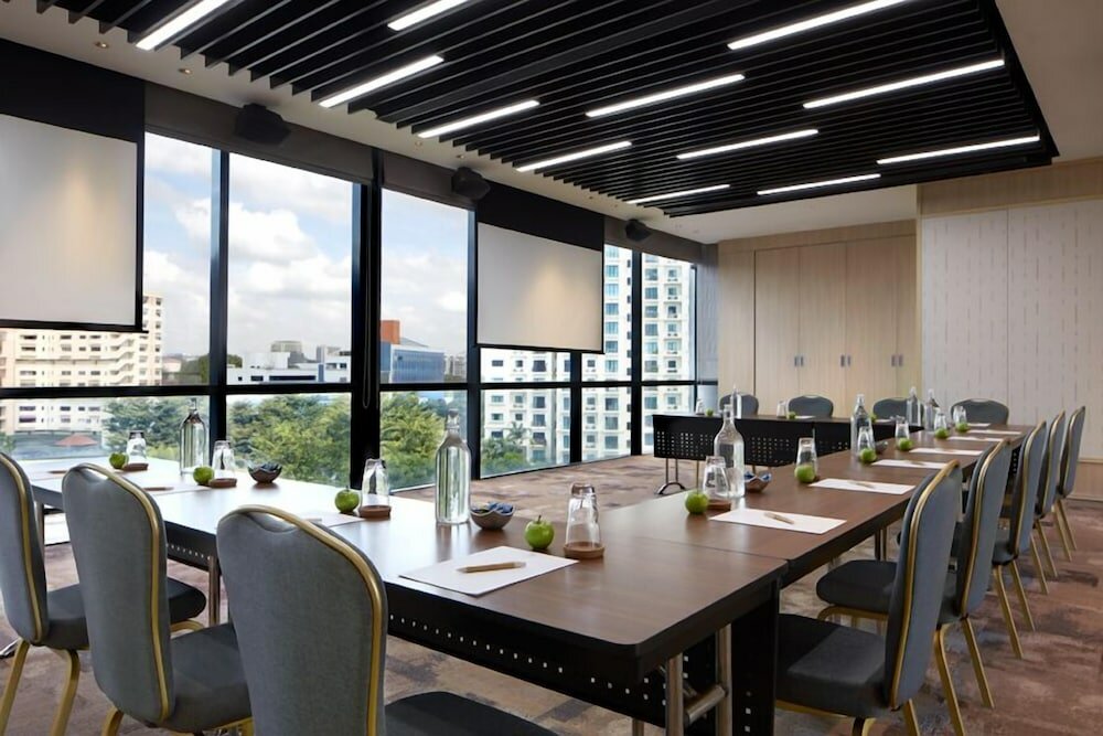 Фото Momentus Hotel Alexandra