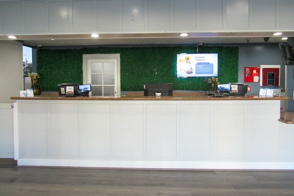 Фото Capri Suites Anaheim