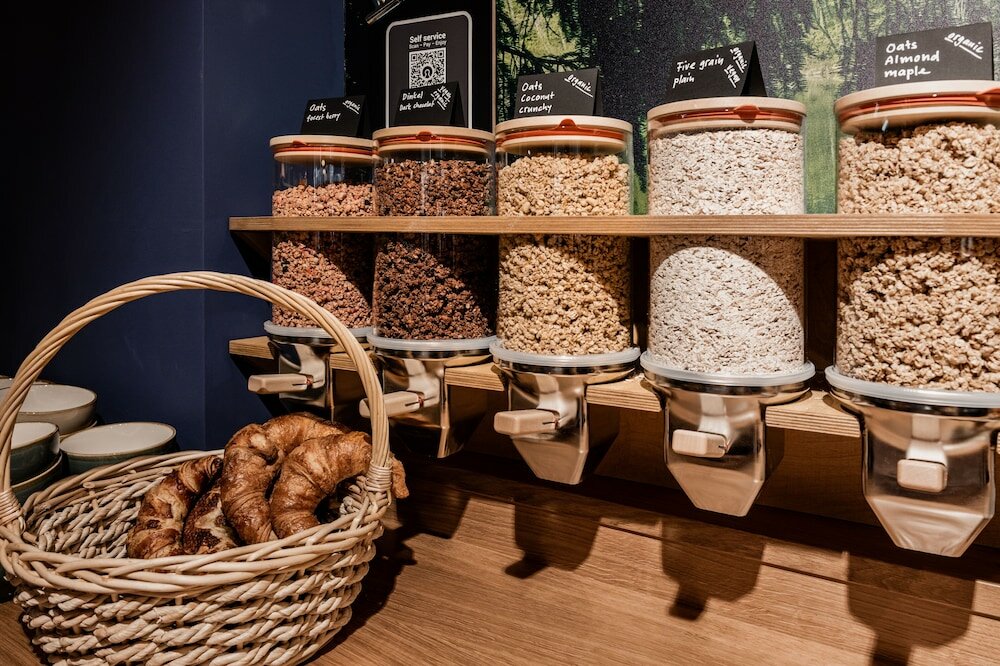 Фото Capsule Hotel - Alpine Garden Zurich Airport