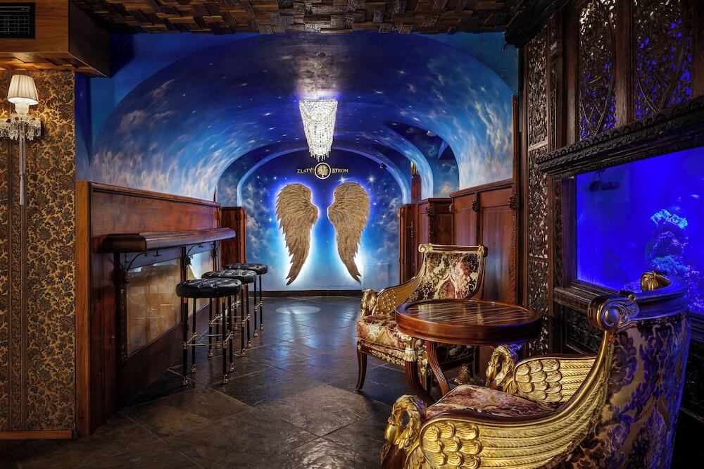 Фото У Златехо Строму