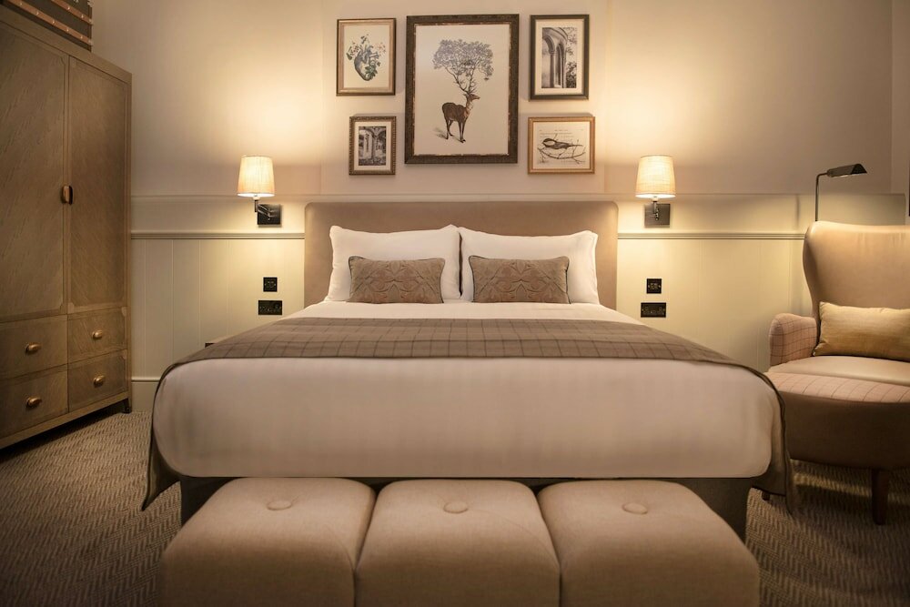 Фото De Vere Latimer Estate