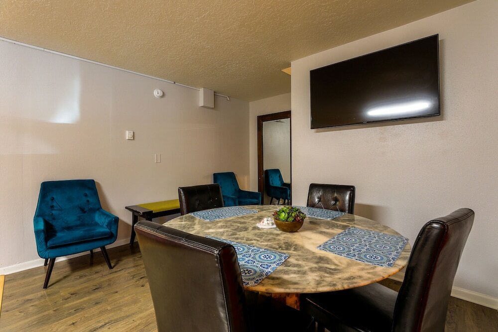 Фото Coast River Inn by Oyo Seaside