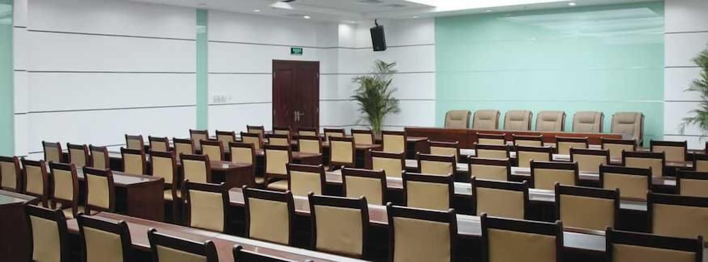 Фото The Hot Spring Hotel