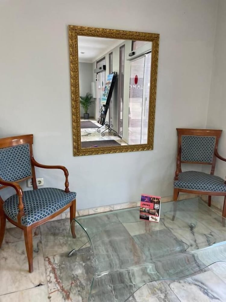 Фото Hotel Trafalgar