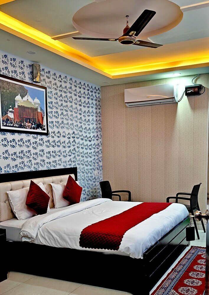 Фото Hotel Devbhoomi Inn