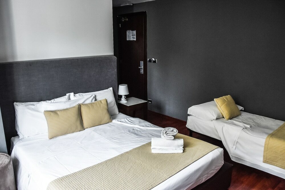 Фото Aston Hotel