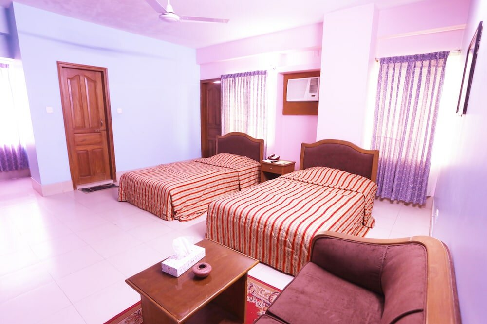 Фото Britannia Hotel