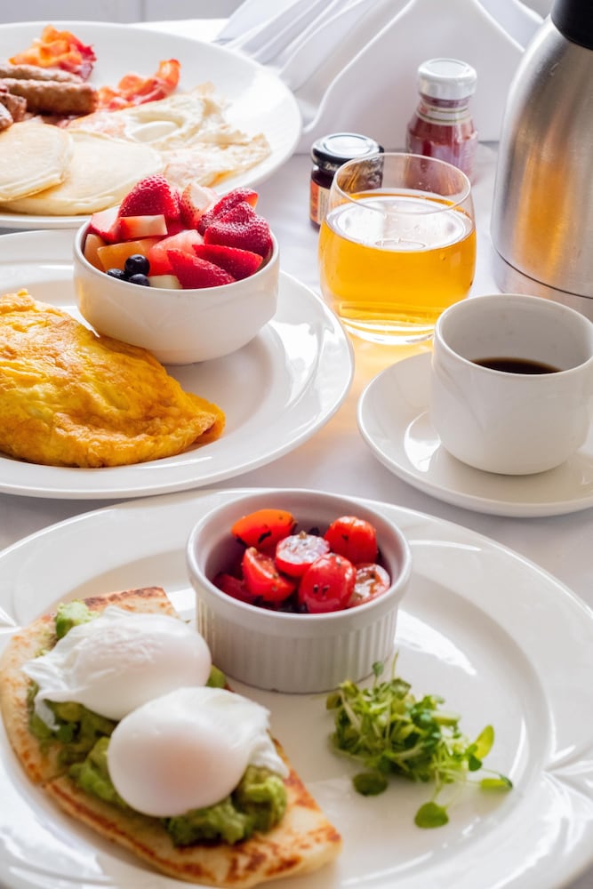 Фото The Fairmont Winnipeg