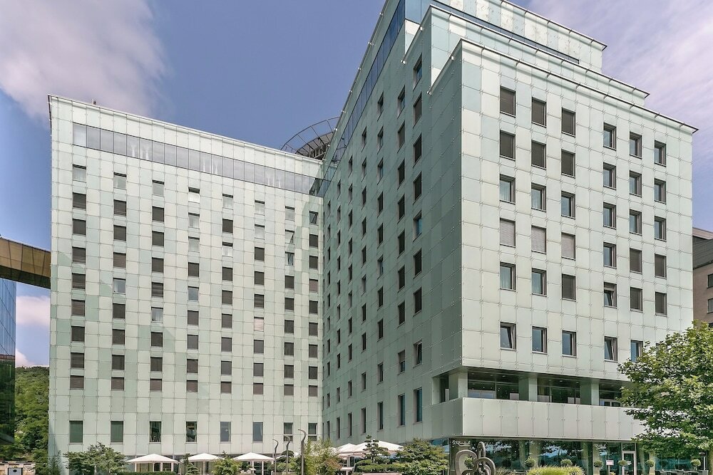 Фото Grand Hotel River Park, a Luxury Collection Hotel Bratislava