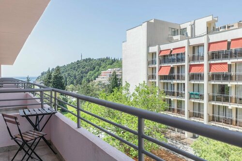 Гостиница Iberostar Waves Bellevue в Черногории