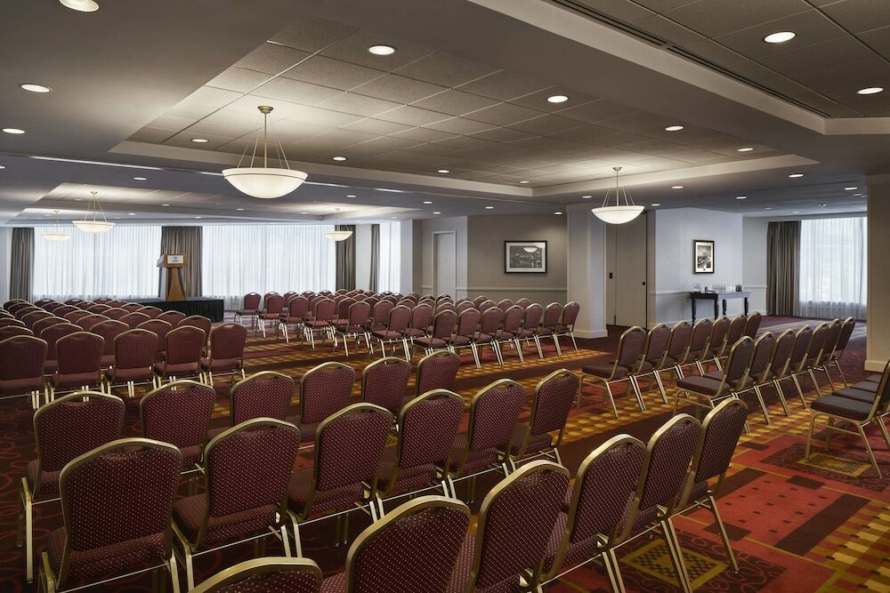 Фото Sheraton Inner Harbor Hotel